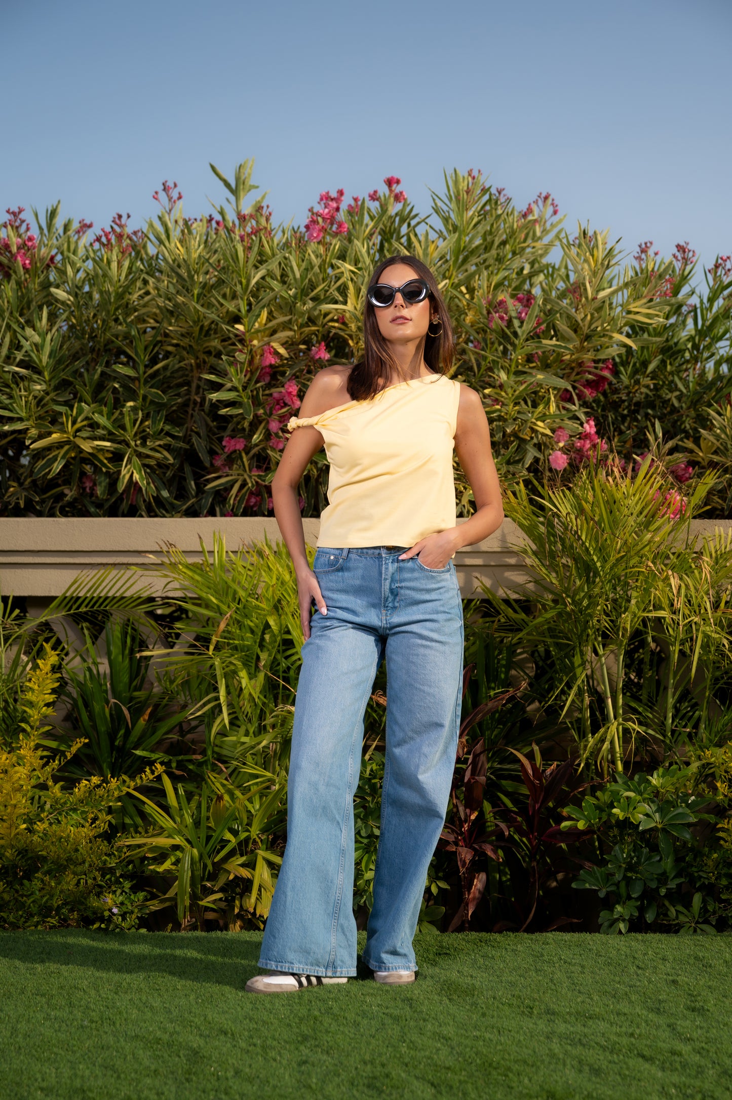 THE SOLA TOP